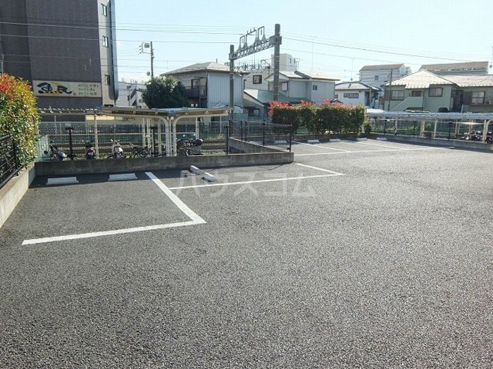 18/25 エントランス