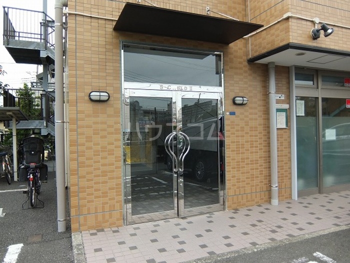 19/25 エントランス