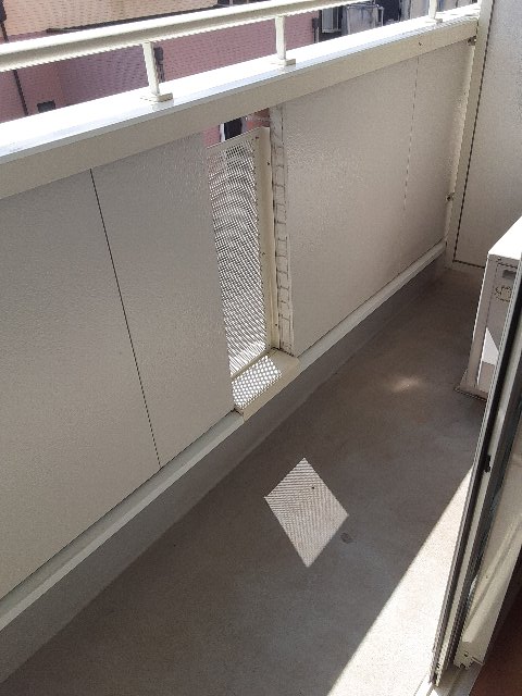 23/30 バルコニー