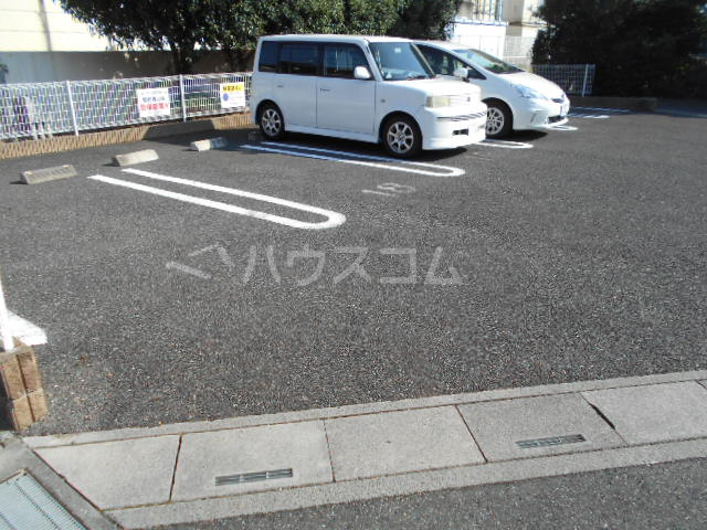 14/22 駐車場