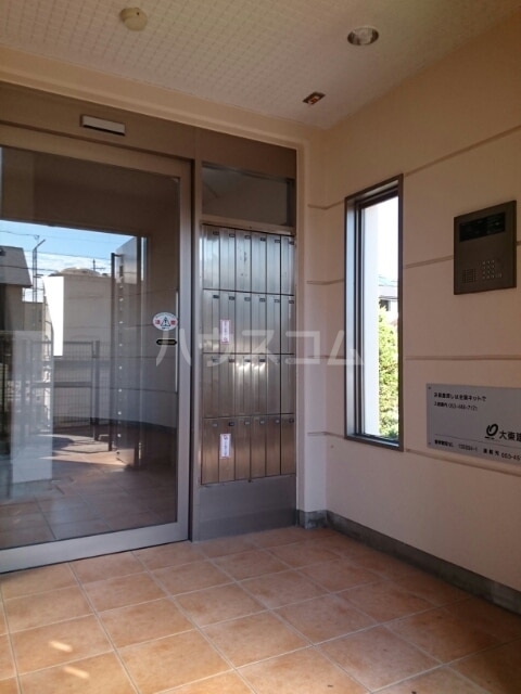 14/25 エントランス