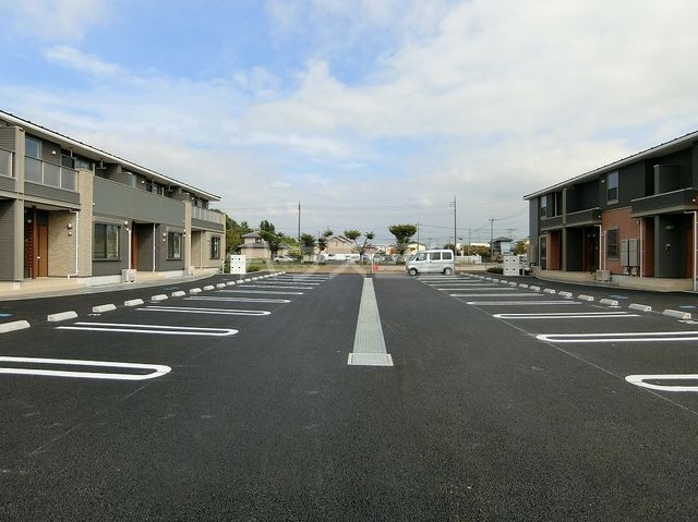 20/29 駐車場
