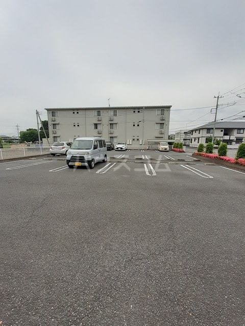 15/27 駐車場
