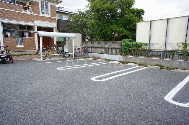 26/30 駐車場