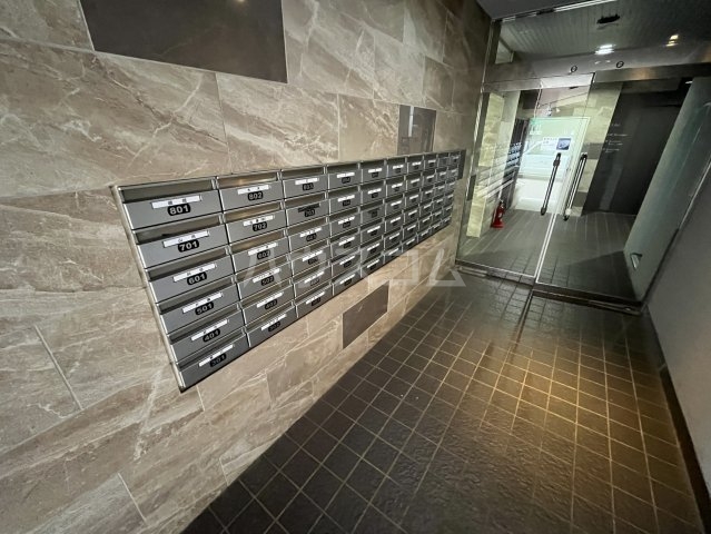 22/30 エントランス