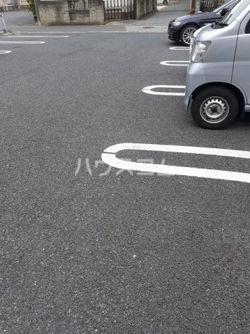 17/27 駐車場