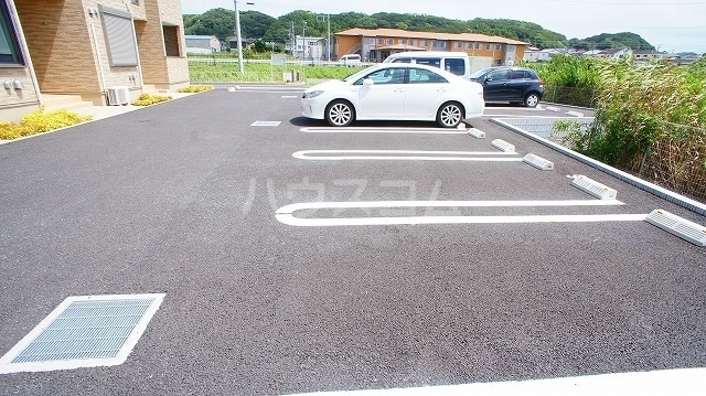 15/21 駐車場