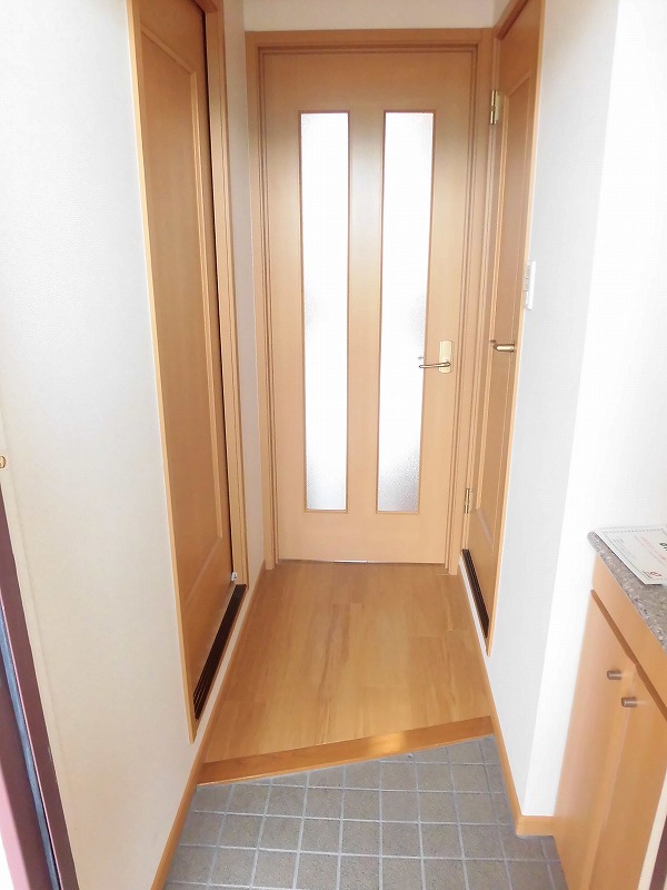 14/22 エントランス