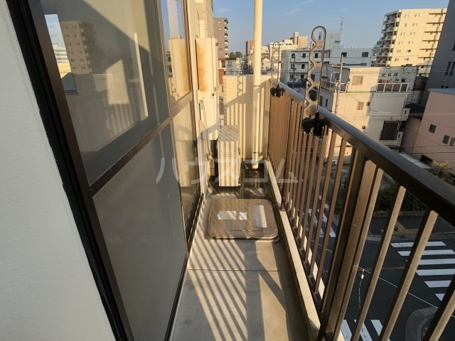 23/30 バルコニー