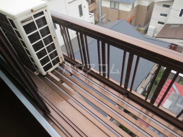 20/28 バルコニー