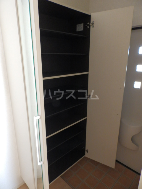 13/30 収納