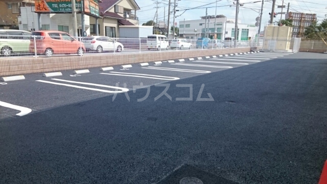 22/30 駐車場