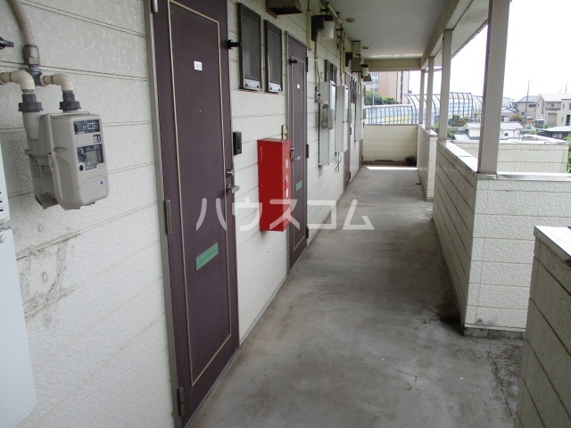 24/28 エントランス