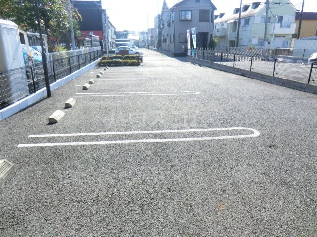 18/26 駐車場