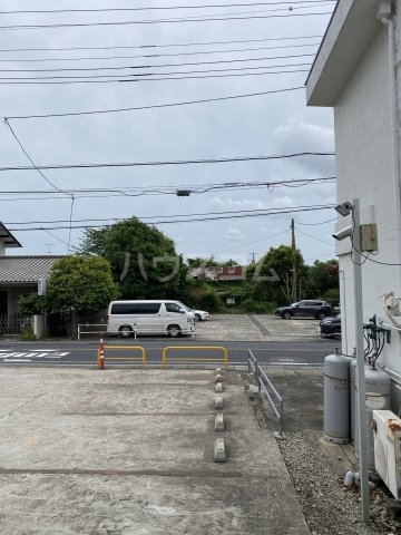 20/21 エントランス