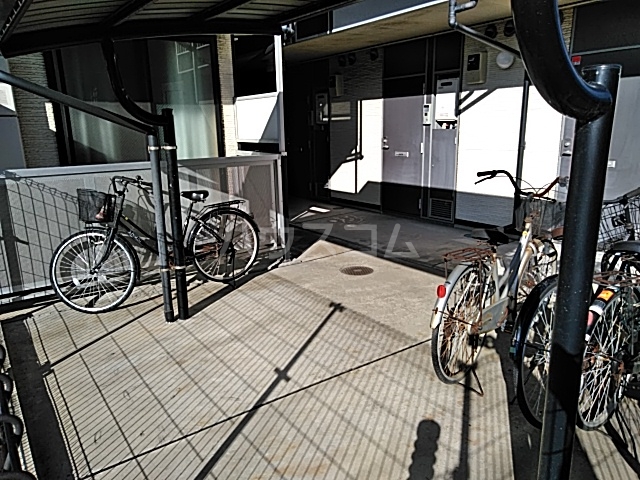 29/30 エントランス