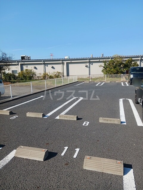 20/26 駐車場