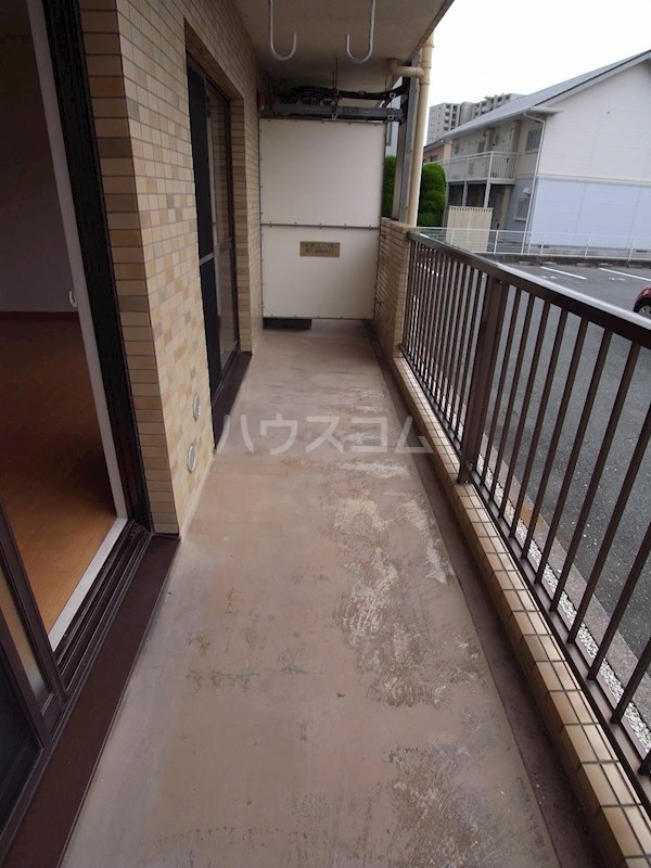 18/25 バルコニー