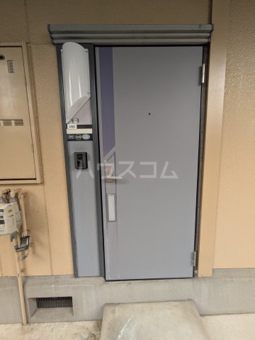 5/23 玄関