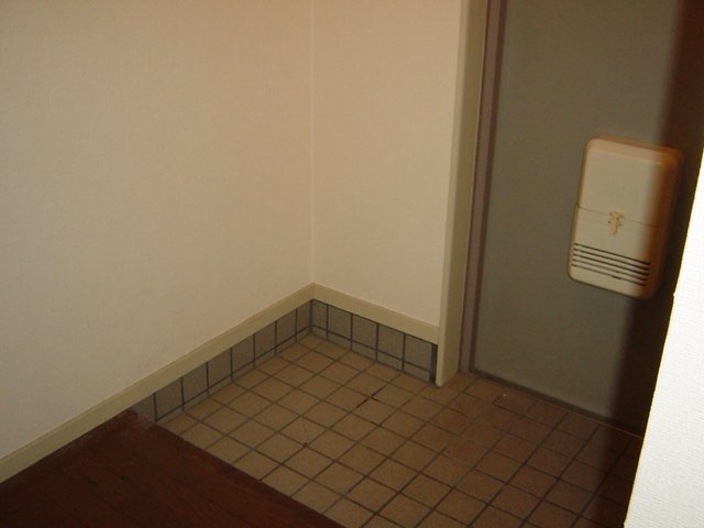 13/30 玄関