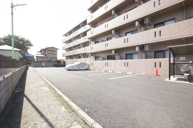 24/30 駐車場