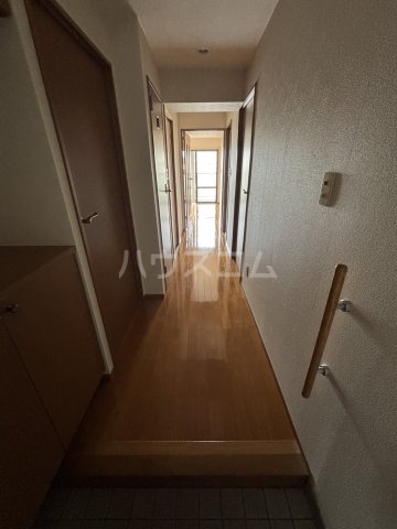 14/30 玄関