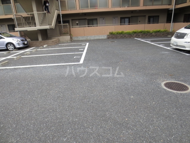 21/30 駐車場