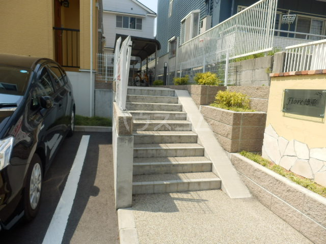 15/26 エントランス