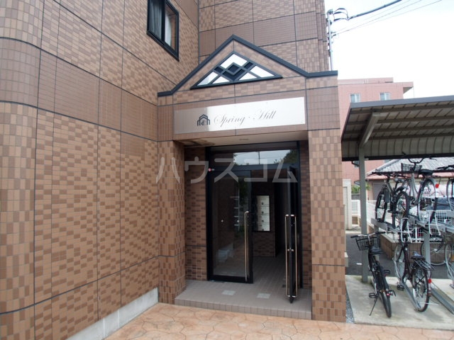 24/30 エントランス