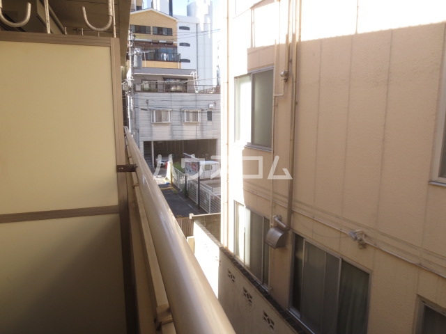 15/18 バルコニー