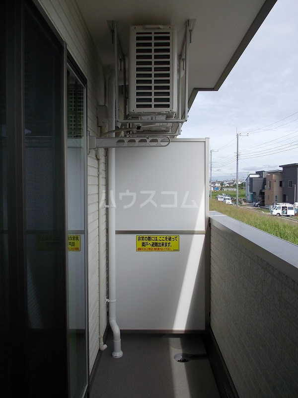 13/22 バルコニー