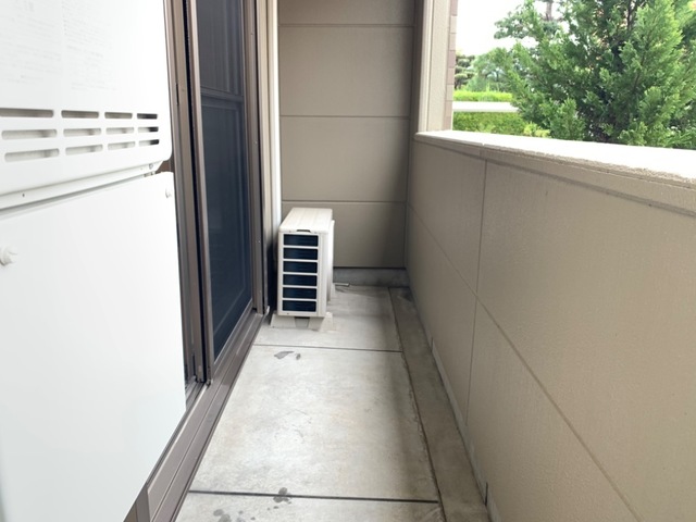 20/28 バルコニー