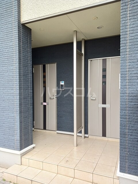 14/25 エントランス