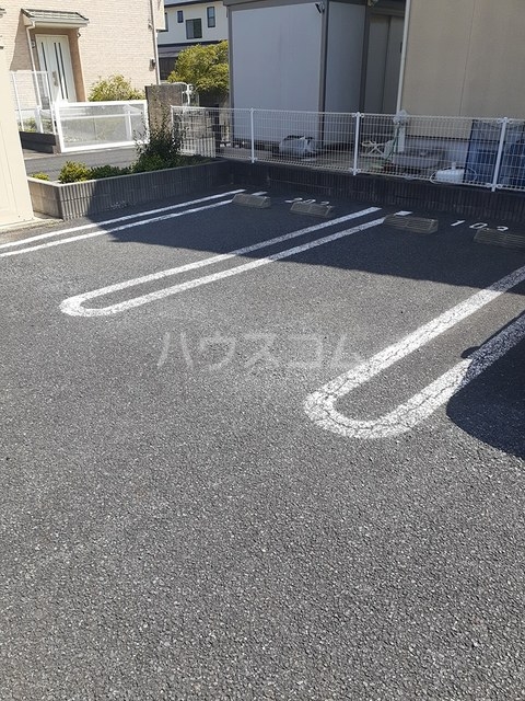 16/22 駐車場