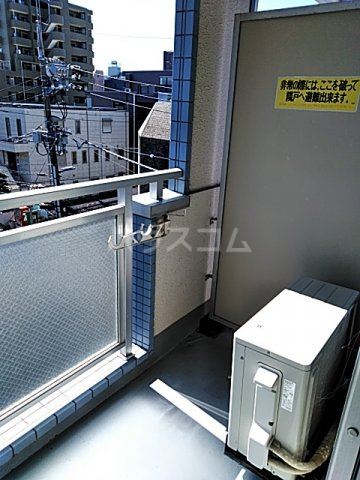 23/30 バルコニー