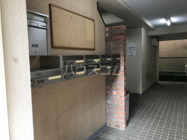 29/30 エントランス