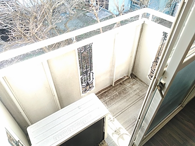 13/19 バルコニー