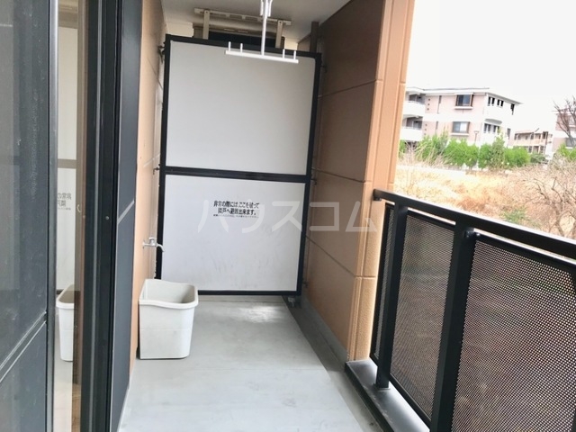 19/30 バルコニー