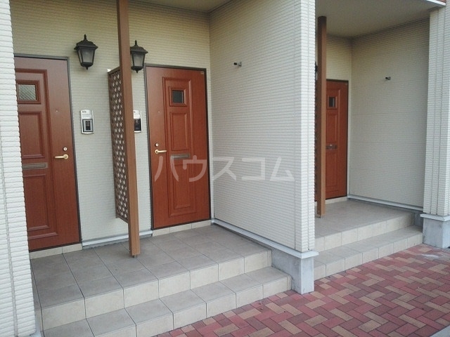 19/26 エントランス