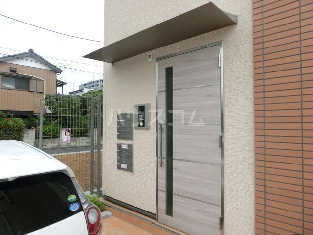 25/30 エントランス