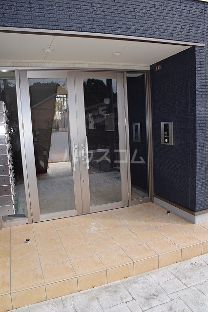 14/21 エントランス