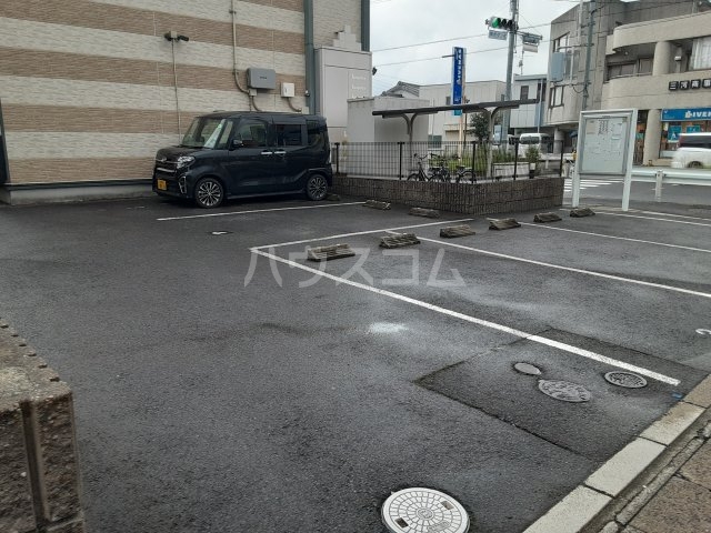 24/26 駐車場