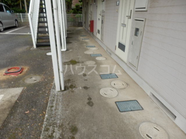 21/30 エントランス