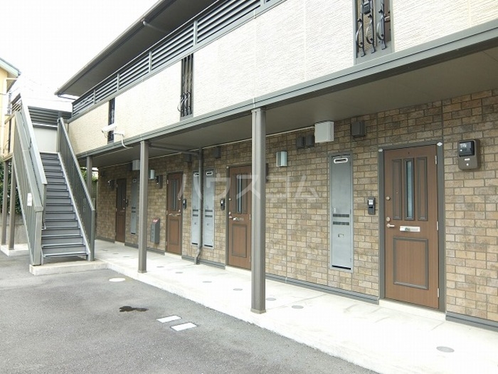 17/21 エントランス