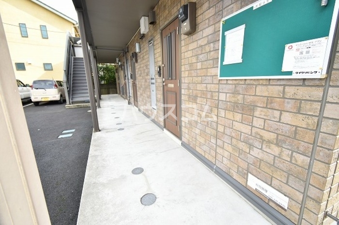 2/4 エントランス