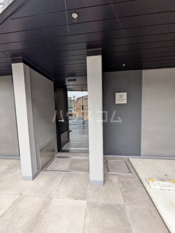 21/24 エントランス