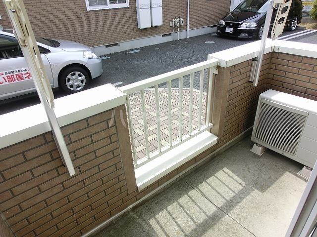 13/19 バルコニー