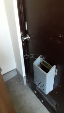 13/30 玄関