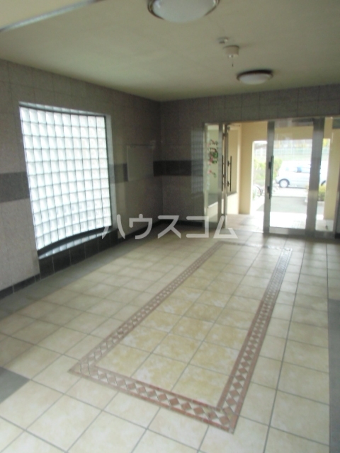 15/20 エントランス