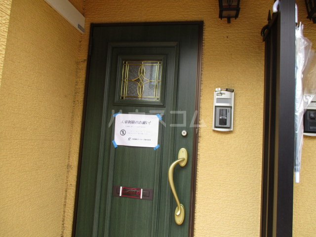 20/26 エントランス